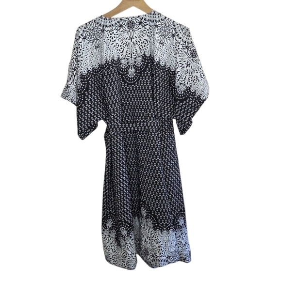 Jessica Simpson | Black White Maternity Wrap Dress with Split Sleeves Size Large - Picture 7 of 7